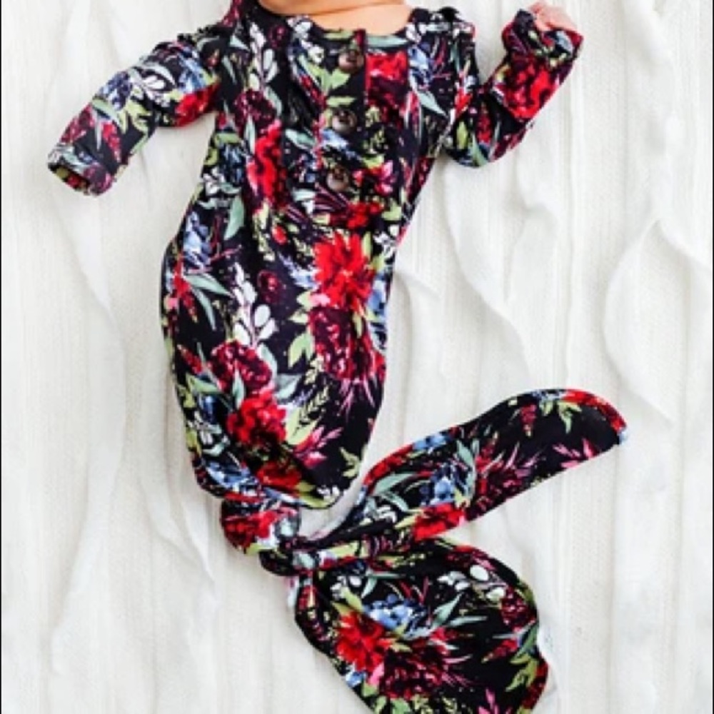 Gigi and Max 0-3 month button gown